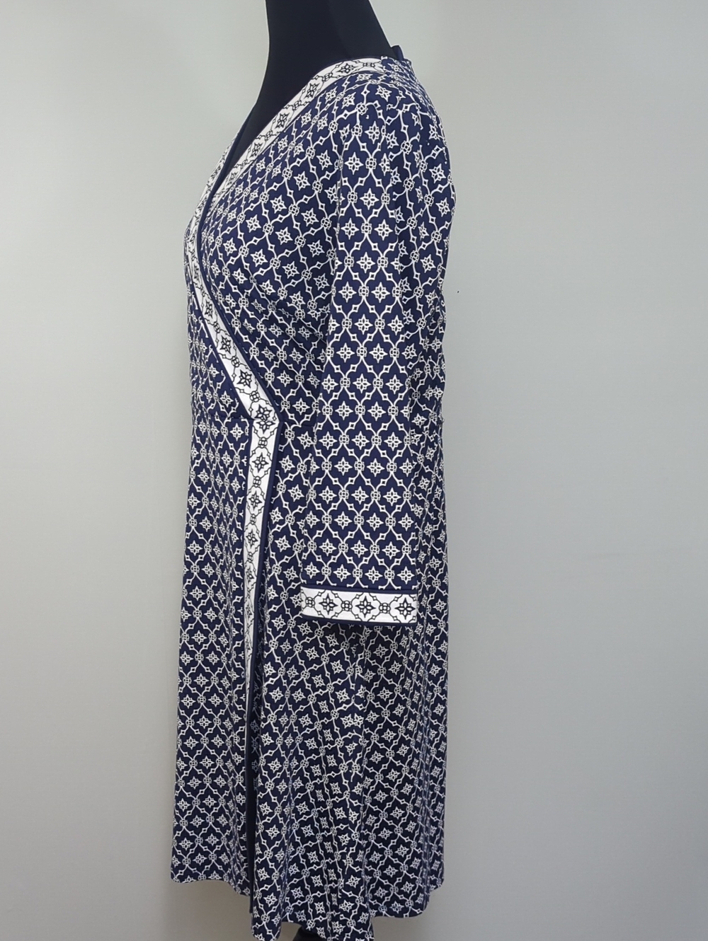 Talbots Navy White Faux Wrap Jersey Dress Size M Geometric Print - Picture 4 of 8